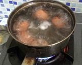 Foto langkah ke 4 dari resep Soto Ayam Hasibuan kuah kuning.