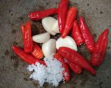 Foto langkah ke 1 dari resep Nasi goreng bumbu ulek simpel.