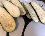 Une image de l'étape 4 de Aubergines,poivrons verts et oignons marinés et grillés.