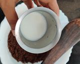 A picture of step 2 of Easy Oreo cooker cake.