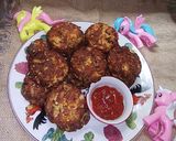 Foto langkah ke 7 dari resep Omelet Roti Tawar n Sosis.