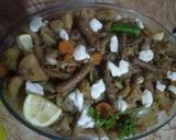 صورة لخطوة 3 من وصفة ارز بالخضر والشمبينيو والمرڨاز 🍵