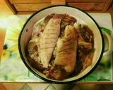 Konfitált kacsacomb római tálban káposztával és burgonyával recept fázis 2 fotója