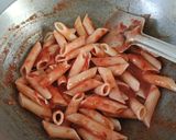 A picture of step 7 of Pink sauce pasta.