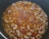 Foto del paso 3 de la receta: Alubias con calamares y gambas