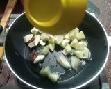 A picture of step 3 of Khatti meethi Aam aloo ki sabji.