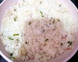 Foto langkah ke 2 dari resep Nasi Goreng Daun Jeruk (Frozen).