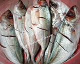 Foto langkah ke 1 dari resep Pepes Bakar Ikan Mata Besar.