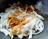 Foto langkah ke 3 dari resep Kwetiaw Goreng.
