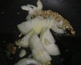 A picture of step 3 of Fried Chicken with Ngo Hiang Sauce & Worcestershire Sauce.