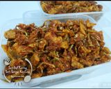 Foto langkah ke 6 dari resep Sambel Kering Teri Tempe Kentang.