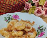 Gambar langkah 5 resipi Kuih Tepung Bunga.