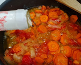 Foto del paso 4 de la receta: Filetes de ternera en salsa de zanahoria y cebolla
