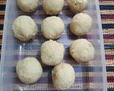 Foto langkah ke 3 dari resep Bola Ubi Lembut.