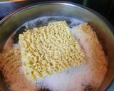 什錦炒泡麵🥕🧅🥚🥓🍜的食譜步驟1照片