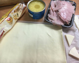 Foto del paso 1 de la receta: Hojaldre de lacón, queso tierno y piña