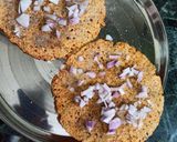 पापड़ पिज़्ज़ा(papad pizza recipe in hindi) रेसिपी चरण 3 फोटो