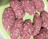 Foto del paso 1 de la receta: Albóndigas tipo árabes de carne picada fácil y rápidas. Con salsa de ajo