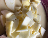 Foto del paso 6 de la receta: Coca con manzana escondida