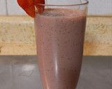 Foto del paso 2 de la receta: Smoothie de fresa con cocoa y chía