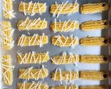 Foto langkah ke 4 dari resep Simple Butter Cookies.