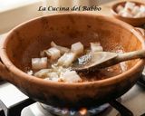 Foto del passaggio 2 della ricetta Contorni di Piselli e Cipolle