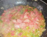 Foto del paso 4 de la receta: Tomates rellenos de carne y verduras con costron de queso