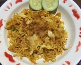 Foto langkah ke 3 dari resep Mie tumis sederhana.