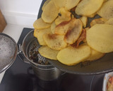 Foto del paso 3 de la receta: Pastel de patata frita y carne al curry