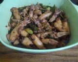 Foto langkah ke 3 dari resep Tumis cumi pete.