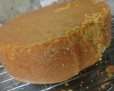 A picture of step 4 of Pinacolada cake.