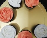 A picture of step 22 of Cookpad customized cupcakes.