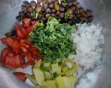 ભેળ (Bhel Recipe In Gujarati) રેસીપી સ્ટેપ1ફોટો