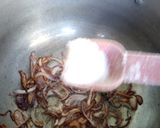 A picture of step 4 of Aloo Akni.
