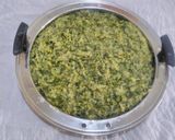 A picture of step 6 of Instant spinach dhokla with green chutney.