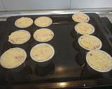 Foto del paso 5 de la receta: Flanes de patata y queso fáciles