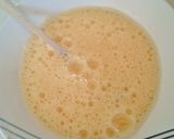 Foto del paso 4 de la receta Revuelto de ajetes, langostinos y espárragos verdes