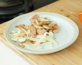 Foto langkah ke 3 dari resep Crispy Pizza Tanpa Oven [Gluten Free] Devina Hermawan.