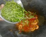 Foto langkah ke 2 dari resep Tumis Kangkung Belacan & Udang.