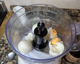 Foto del paso 2 de la receta: Mousse de chocolate amargo con huevo