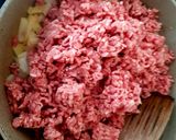 A picture of step 2 of My Chilli Beef Cheese Topped Meatloaf. 😎.