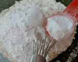 A picture of step 7 of Thandai Bundt cake with Kesar thandai Rabdi frosting.