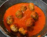 A picture of step 5 of Cheese Tortelloni and Parmesan Meatball.
