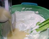 Foto langkah ke 3 dari resep Serradura (Sawdust Pudding/Macau Pudding).