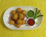 A picture of step 4 of Batata vada.