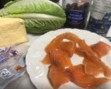 Foto del paso 1 de la receta: Ensalada con salmón marinado casero y queso de Mahón