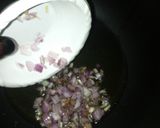 A picture of step 2 of 2 easy diy pizza sauce.