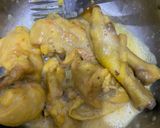 Foto langkah ke 2 dari resep Ayam Goreng Telur.