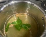A picture of step 1 of Mint, Lemon grass and Ginger Tea.