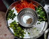 A picture of step 2 of Uttapam.